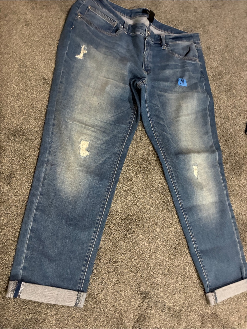 White House Black Market Girlfriend Distressed Blue Jeans #29